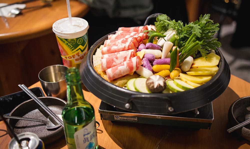 哈桑宣誓就职坦桑尼亚总统