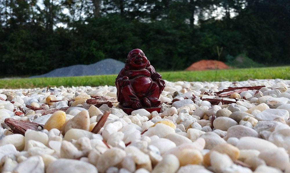 房子门口风水（住宅大门前最忌什么）