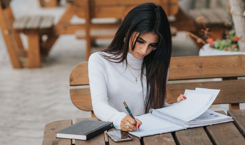 马克龙默茨梅洛尼敦促欧盟作出改变