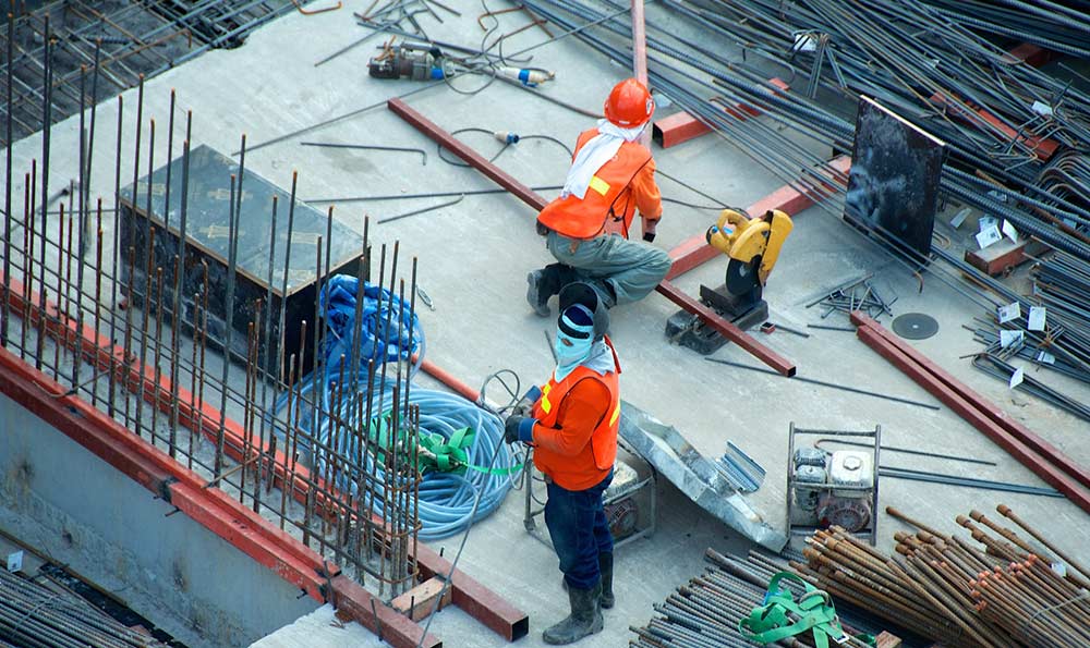 无缝钢管带外层保温层