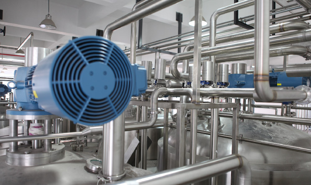 诺金焊管主营各系列方管和CZ型钢