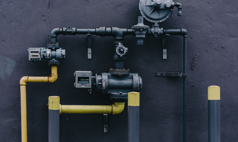 薄方管焊接总是焊穿（焊接薄方管需要多大电流）