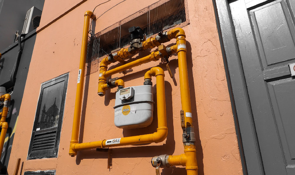 用方管和铁皮焊大铁门的行业文章