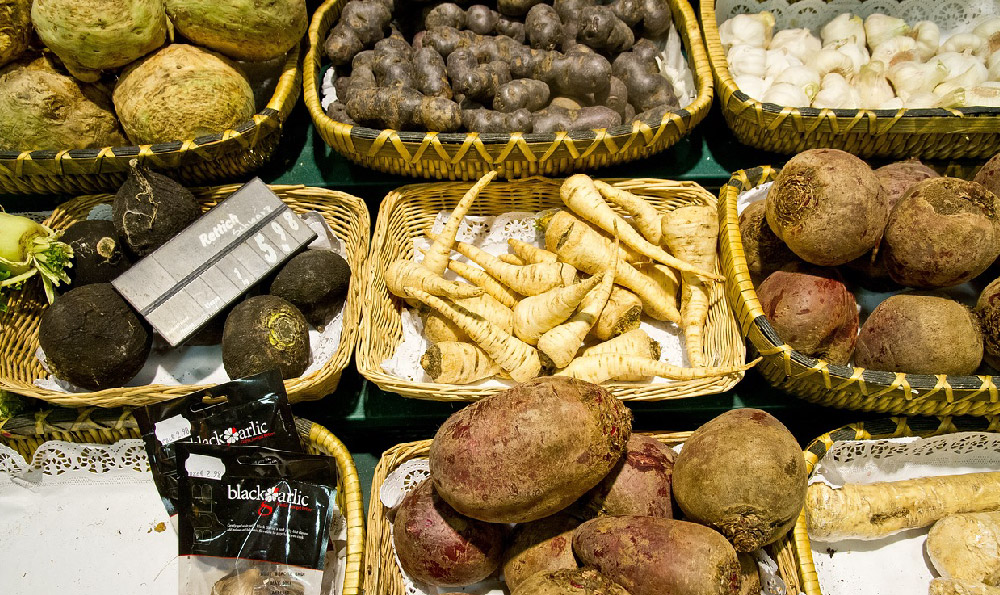 地摊吸睛玩具价格（地摊儿童玩具低价卖）