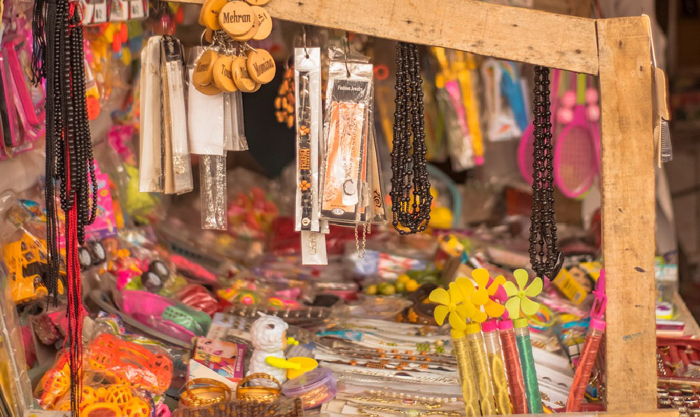 摆地摊卖陶瓷真的很难做