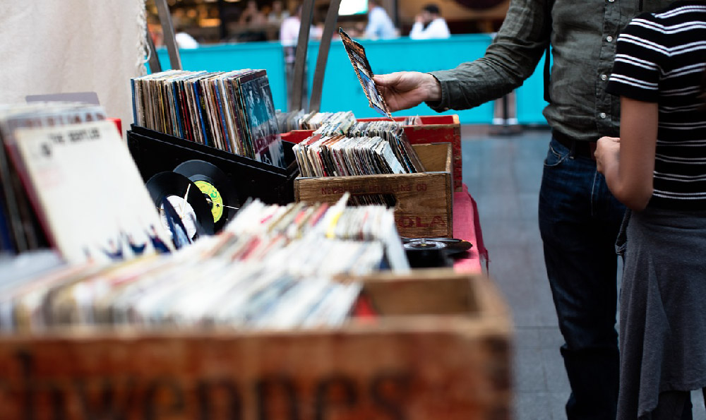 两会对于地摊经济的影响