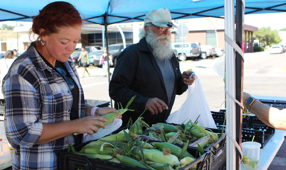# 摆地摊卖吹风机与毛巾：利润真的可观吗