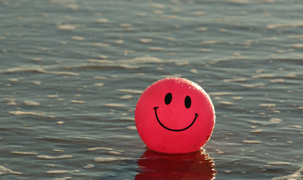 天上掉下个外星人笑话