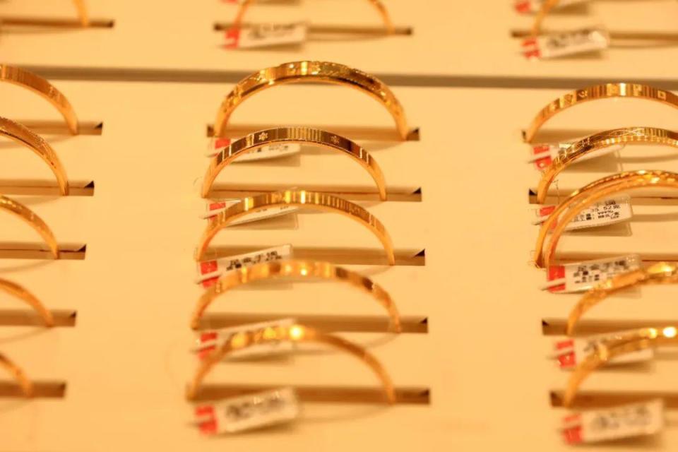 教授每年强制自己定投100克黄金