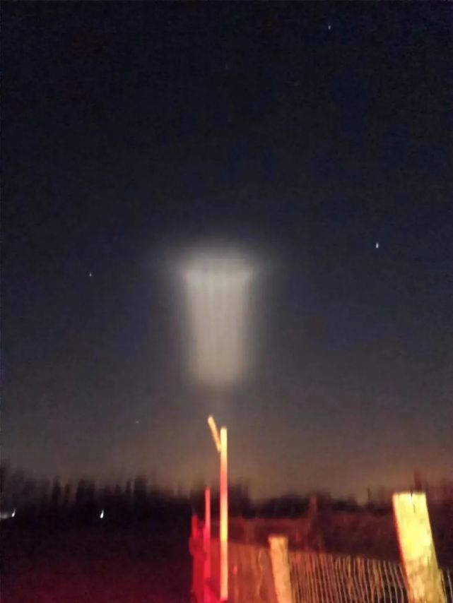 山东河北现串珠型不明发光飞行物 山东河北现串珠型不明发光飞行物