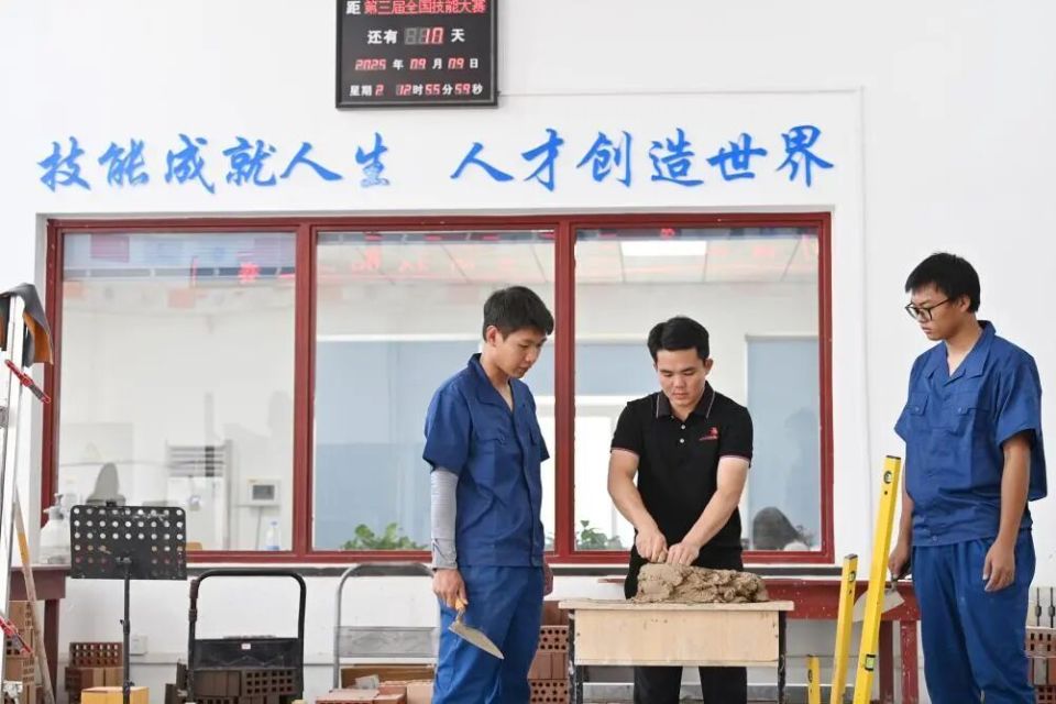 “十四五”亮点:教书育人 “十四五”亮点:教书育人