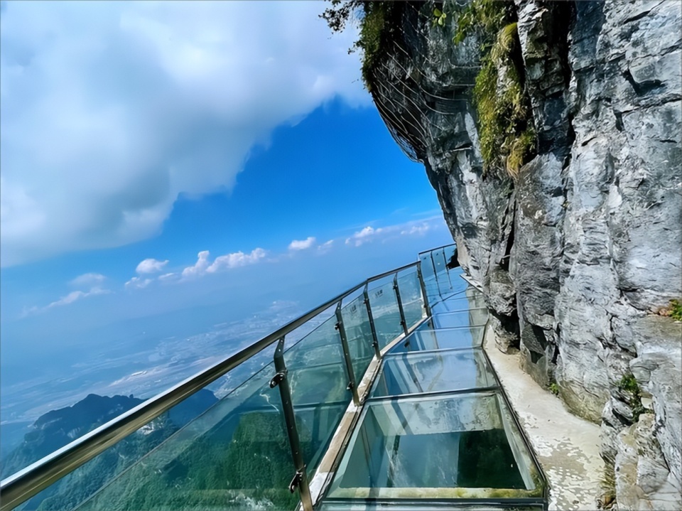 谁“偷走”了5A景区的游客