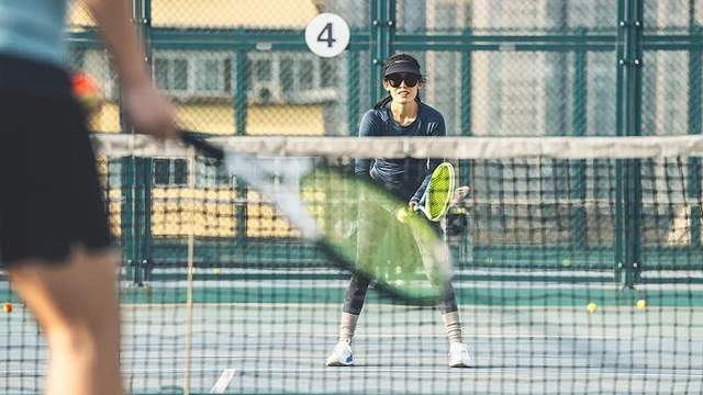 网球爱好者为省钱像候鸟一样迁徙