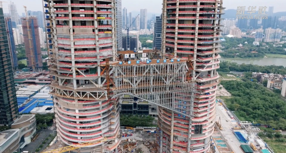 大湾区6000吨“巨龙”现毫米级合体