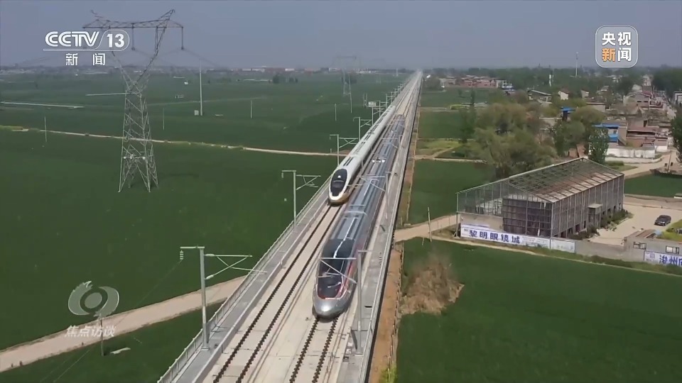 CR450动车组跑出中国创新“加速度” CR450动车组跑出中国创新“加速度”