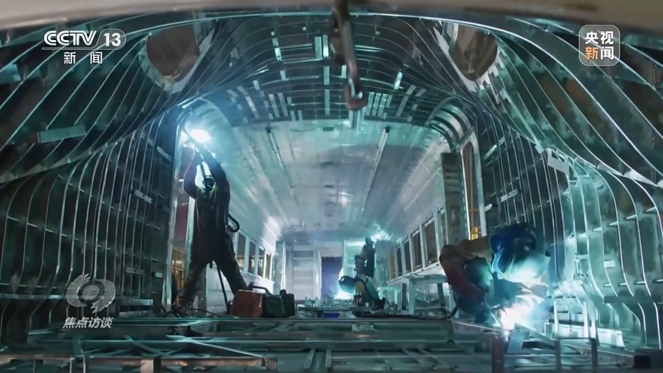 CR450动车组跑出中国创新“加速度” CR450动车组跑出中国创新“加速度”