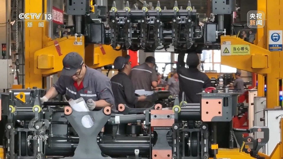 CR450动车组跑出中国创新“加速度” CR450动车组跑出中国创新“加速度”