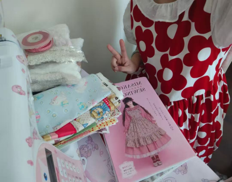 年轻人DIY服装200元做出大牌同款