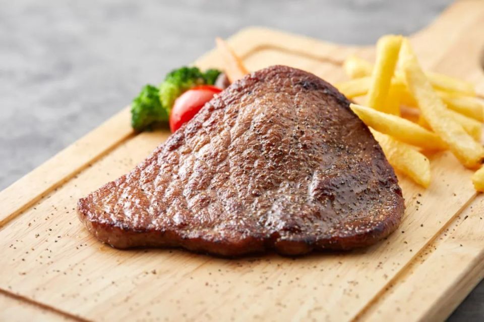 睡前吃宵夜vs饿肚子睡觉谁危害更大 睡前吃宵夜vs饿肚子睡觉谁危害更大