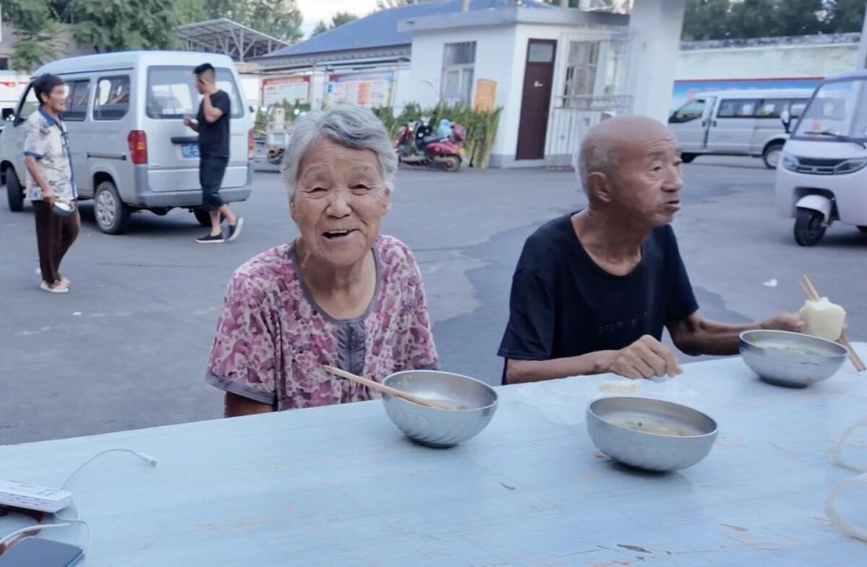 95后村支书把留守村变网红村 95后村支书把留守村变网红村