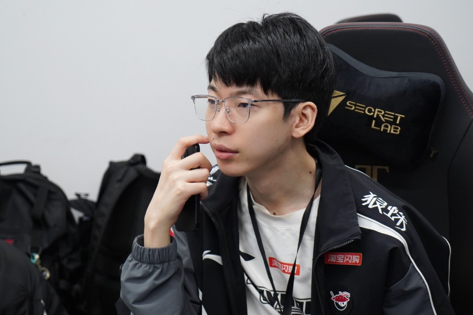 Wolf:Hope确实有点菜 Wolf:Hope确实有点菜