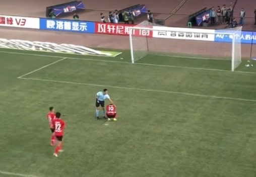 南通队队长射失点球泪洒当场 南通队队长射失点球泪洒当场