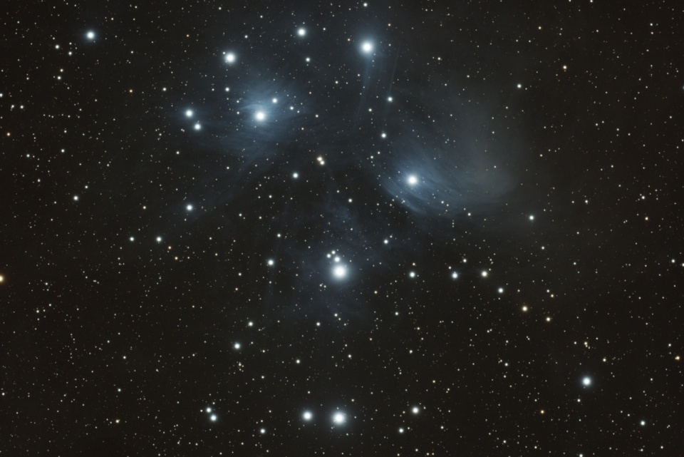 11月6日上演月掩昴星团