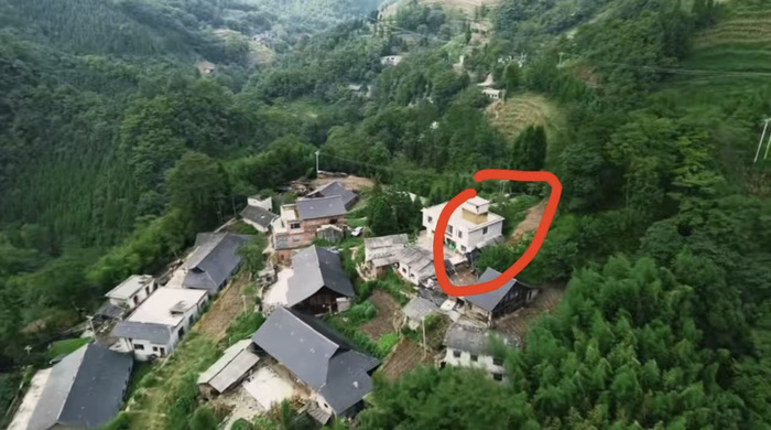 四川一男童家中失踪近两月