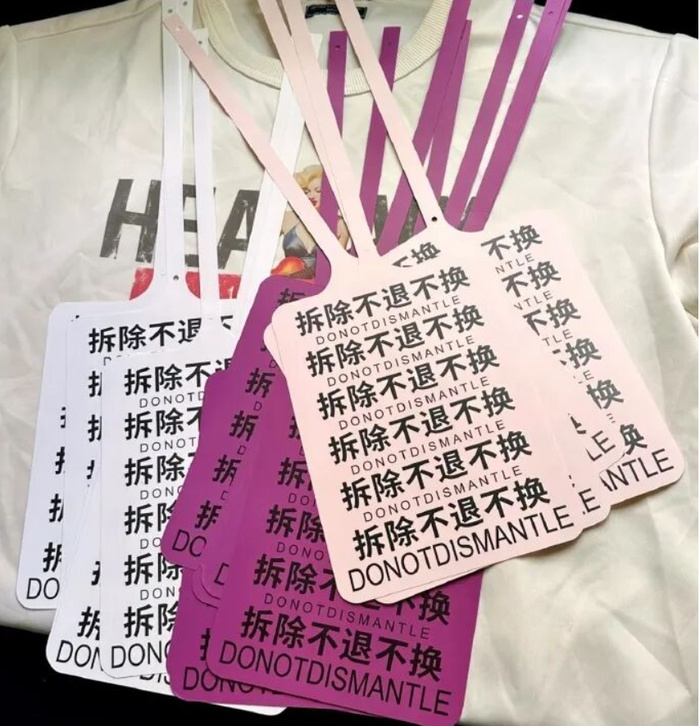 巨型吊牌揭开线上女装高退货率痛点