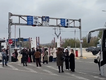 海关数据库出故障乌关闭出入境通道