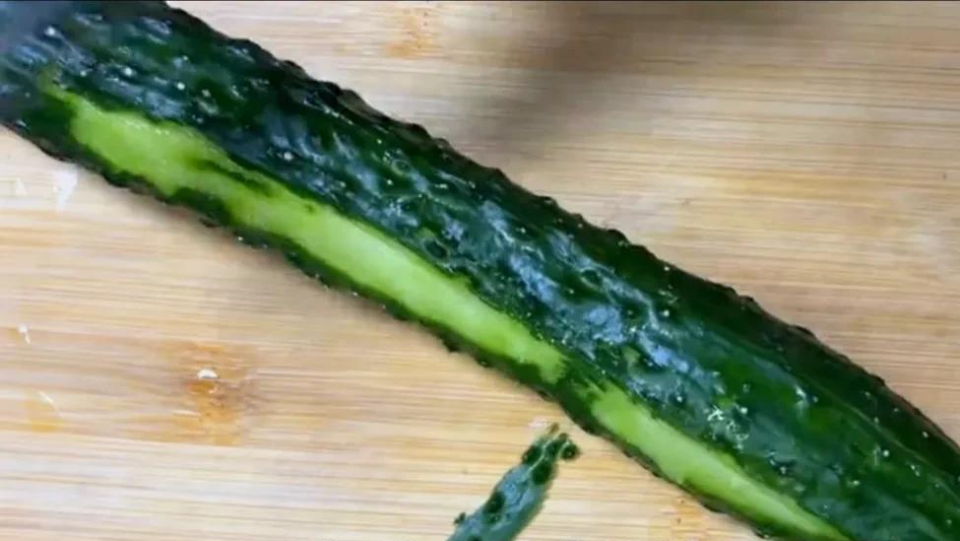 90岁奶奶分享长寿秘诀：每天吃洋葱