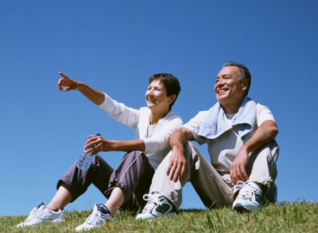 暴走团现身香港放音乐打扰其他游客