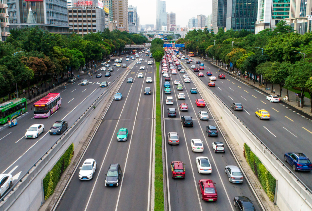 暴走团现身香港放音乐打扰其他游客