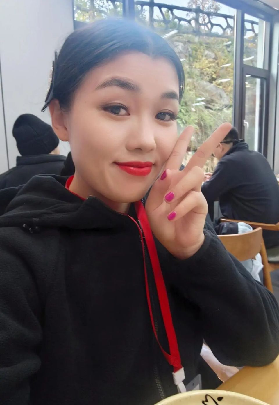 冷美人回应强制退赛：不甘心