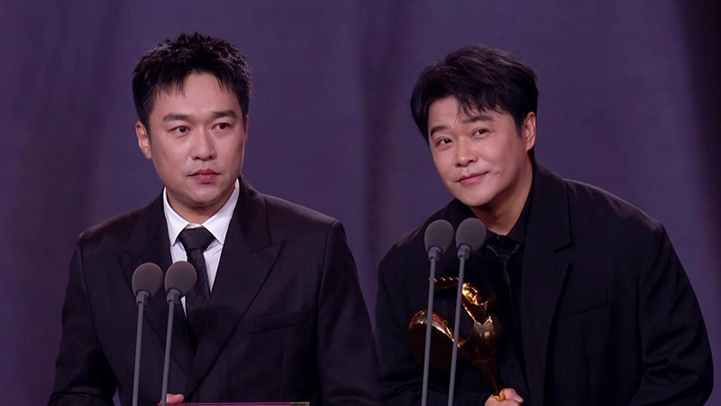 易烊千玺获金鸡奖最佳男主角奖