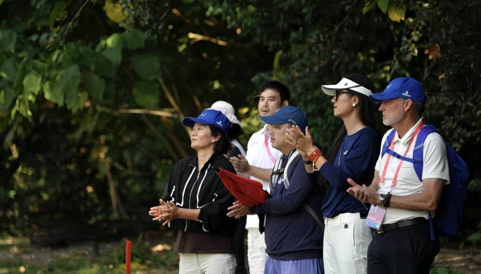 刘国梁女儿首战全运会还带作业