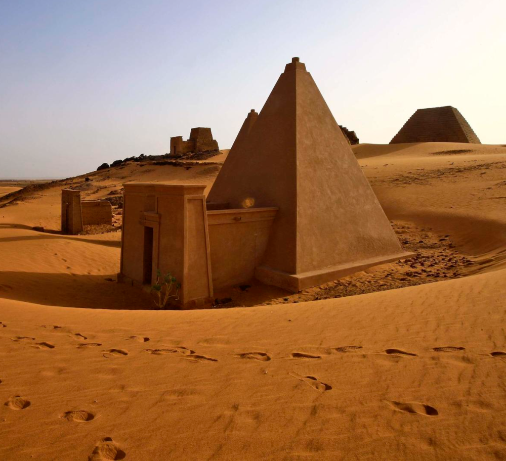 原来金字塔数量最多的国家不是埃及