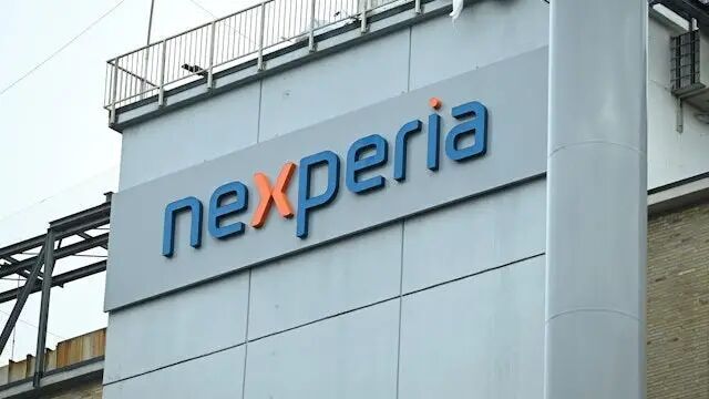 中方对荷方主动暂停行政令表示欢迎