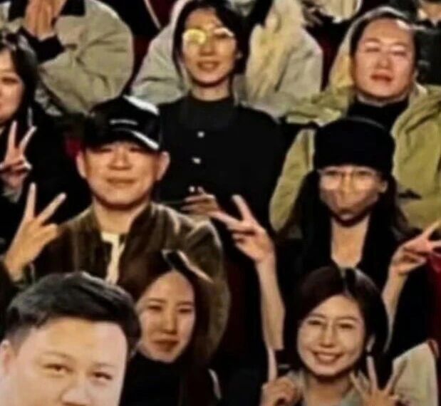 胡彦斌易梦玲海边拥吻恋情曝光