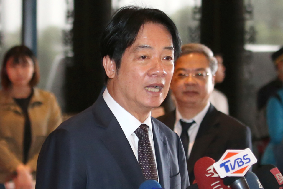 郭正亮称日本历史上被美俄打怕了