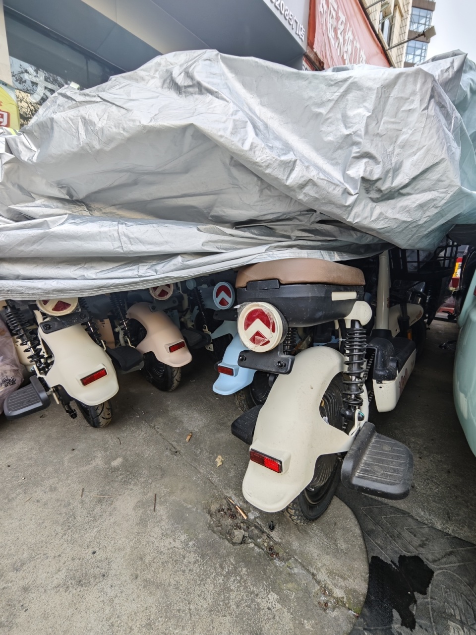 今起这些电动自行车全面禁售