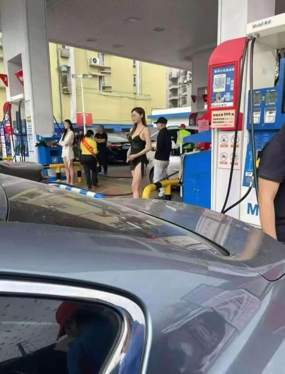 加油站“低俗营销”被叫停