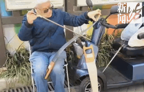 上海85岁爷叔让钢锯“开口”