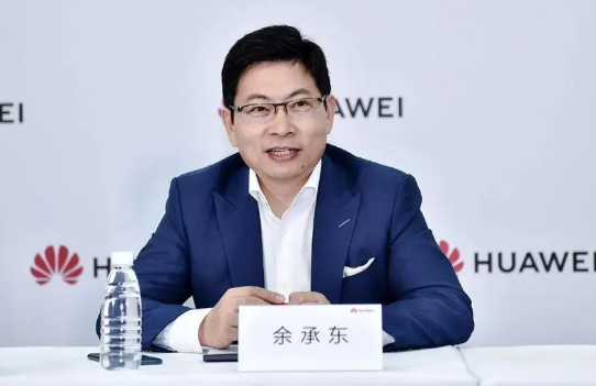 女子罕见被控迷信罪“供奉”2.1亿