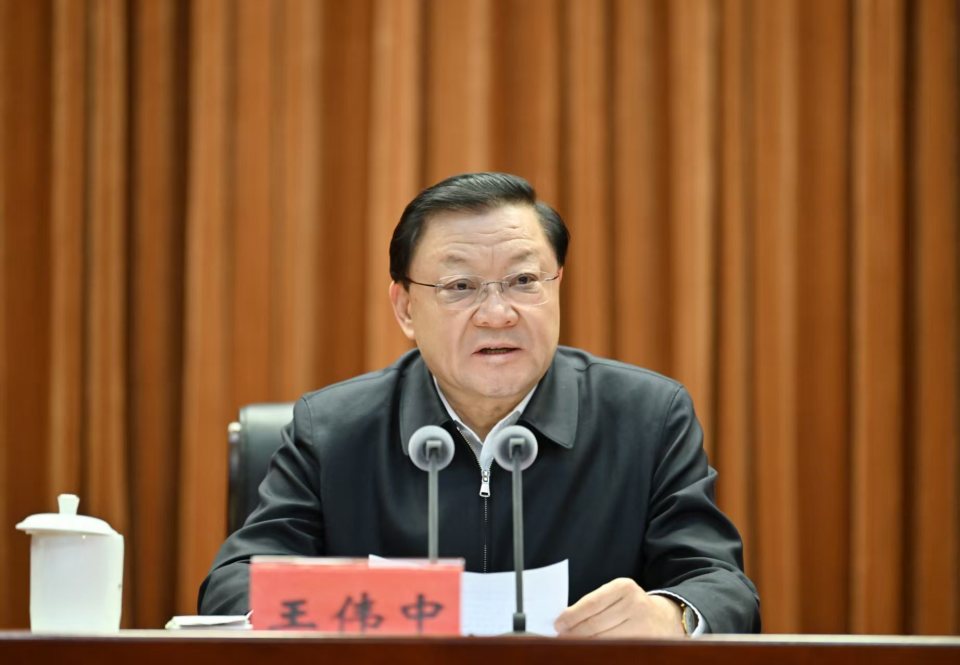 于会文兼任呼和浩特市委书记