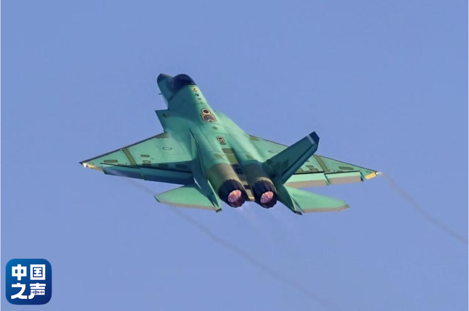 歼-35“素颜”亮相藏着这些“彩蛋”