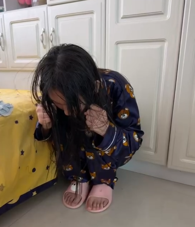 村小校长：家长提意见执不执行在我