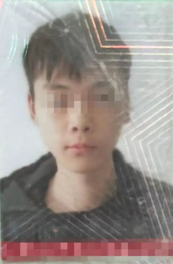 男子疑因請假照顧母親沒(méi)被批準跳樓