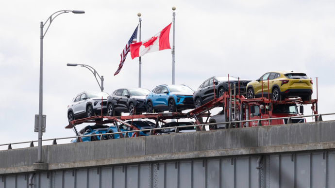 加拿大百年来首次模拟美国军事入侵