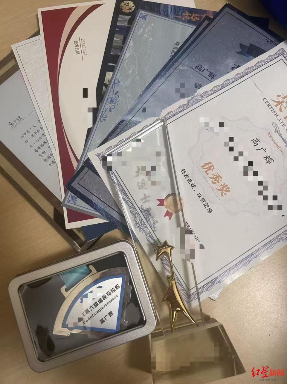 程序员猝死抢救期间曾被拉入工作群